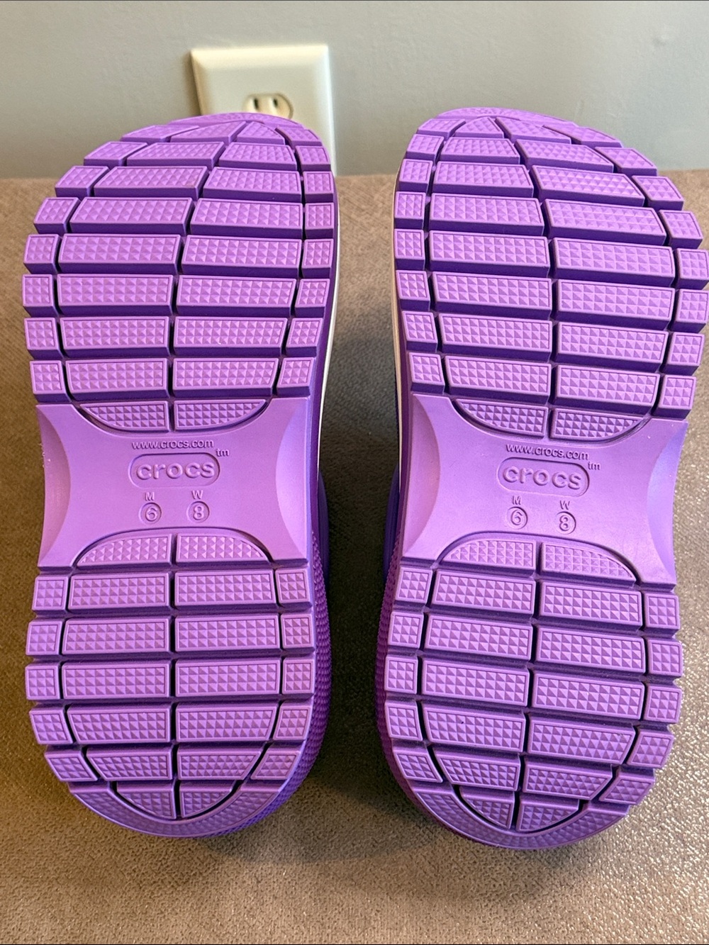 CROCS Mega Crush Clogs Galaxy Purple Women’s Size 8/Mens Size 6 - Picture 4 of 6